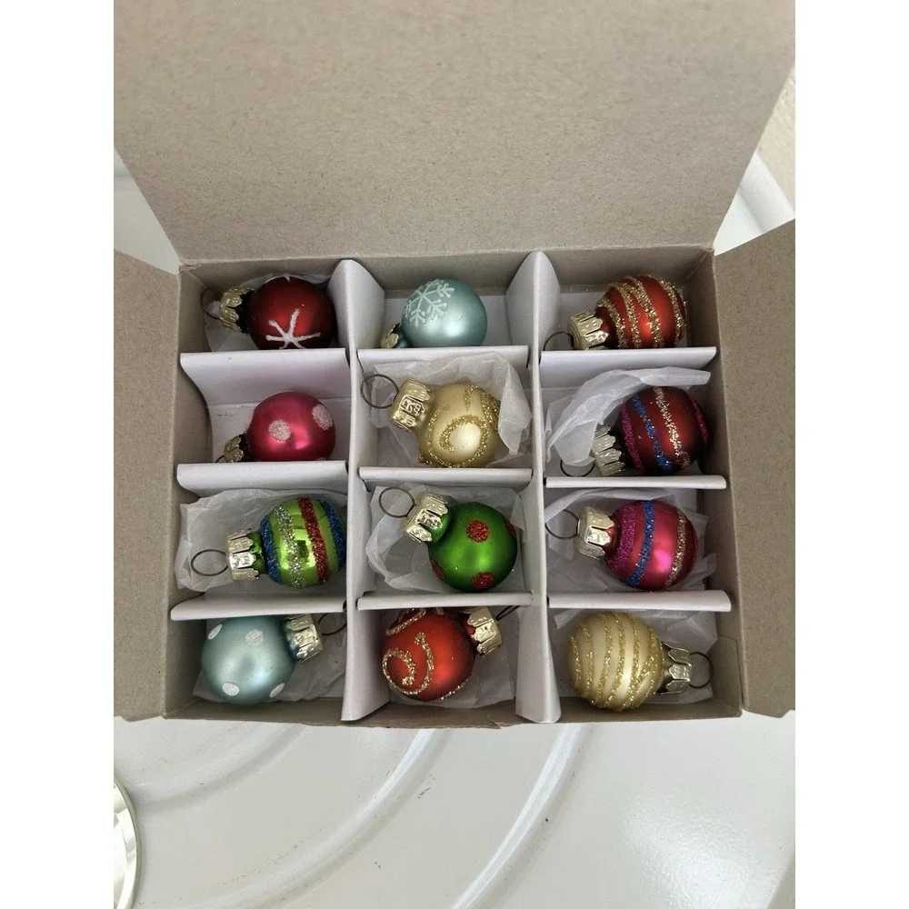 Pier 1 Mini Glass Tree with 12 Christmas Ornaments Holiday Decor 6